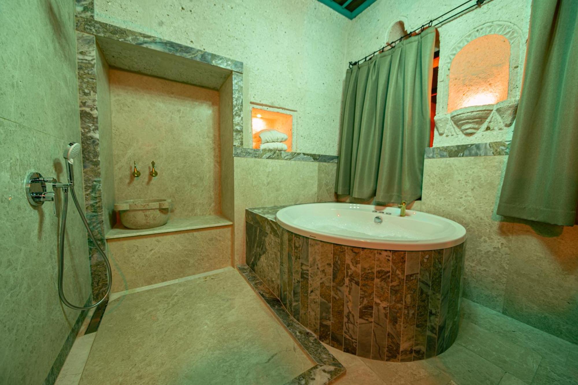 Ares Cave Suites Göreme Eksteriør billede